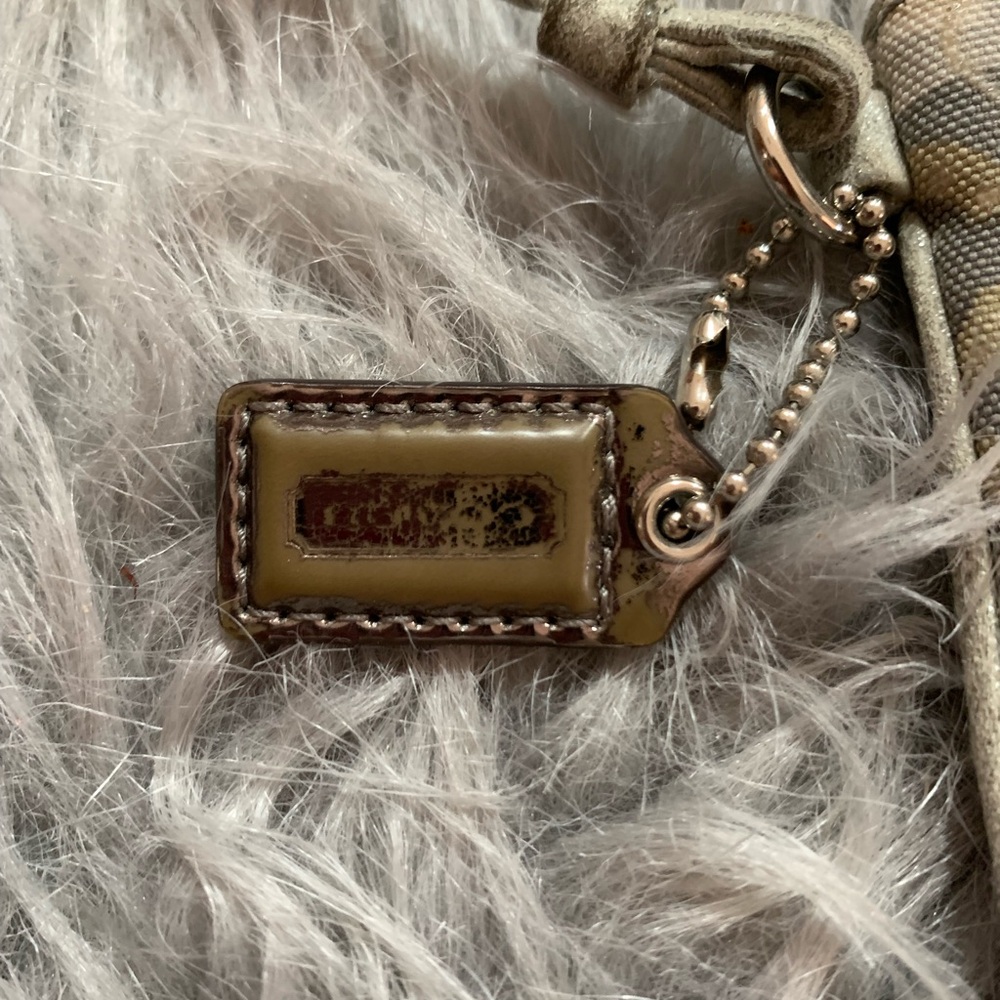Coach Poppy y2k Graffiti Wristlet Wallet - Picture 4 of 15